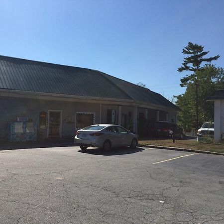 Bonaire Motel Hendersonville Exterior photo