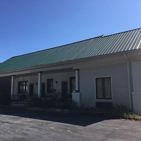Bonaire Motel Hendersonville Exterior photo